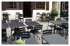 petale table - facto chair