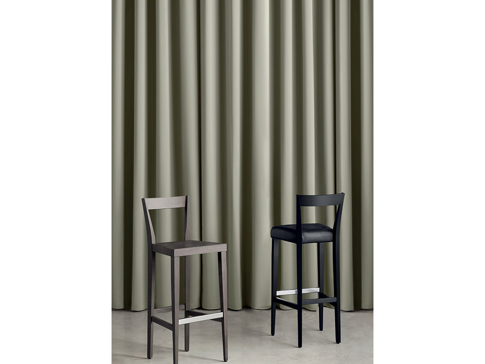 Sgabello Livio sedile imbottito